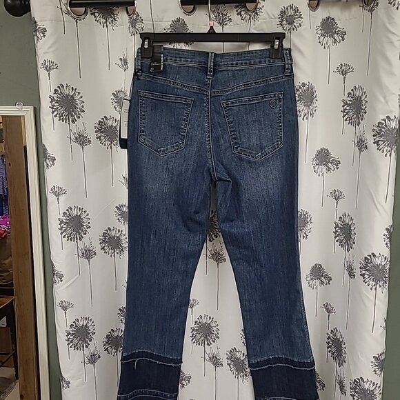 Max Studio Women's Ankle Jeans Size 10 Blue Dark Wash Cuffed Hem - Picture 2 of 5